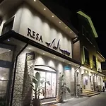 Resa Hotel