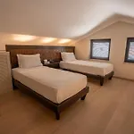 Resa Hotel