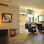 Hotel Resa *