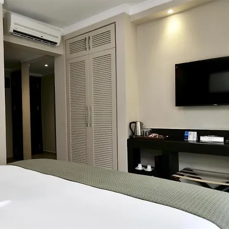 Resa Otel *